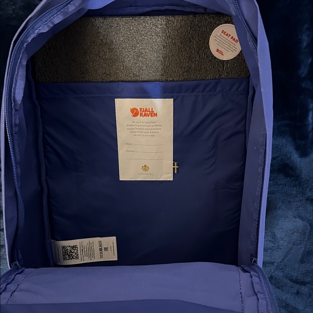 Fjallraven Kånken Deep Blue Backpack - Picture 7 of 8